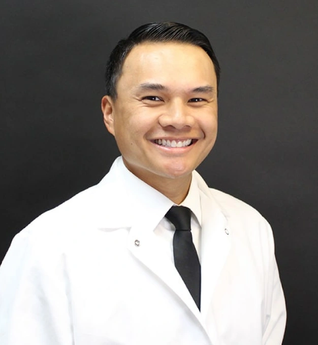 Dr Vietnam Huynh, Premier Smiles of Bellevue